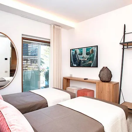 Apartment Vistamare & *